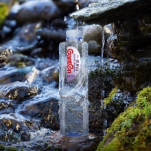 百歲山 景田 飲用天然礦泉水 570ml×24瓶 整箱裝 會(huì)議辦公用水 家庭健康飲用水