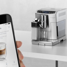 德龍（Delonghi）咖啡機 意式全自動 歐洲原裝進口 LCD液晶觸控中文面板 一鍵式制作多達8種 ECAM510.55